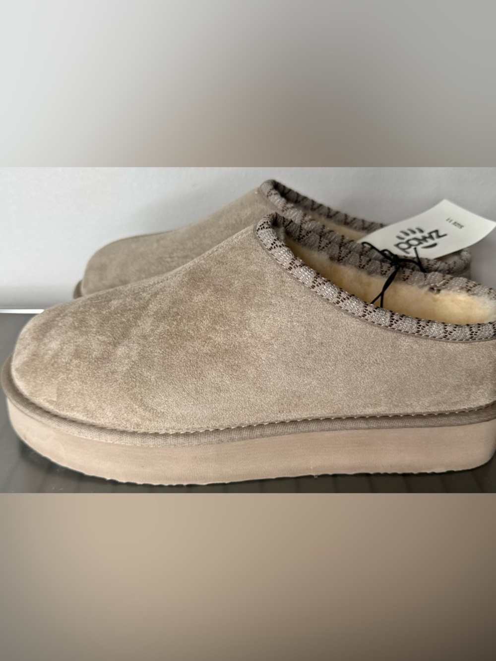 PAWZ by bearpaw Women's stone Suede hazel Clog Mules faux fur lining & footbed - Picture 6 of 7